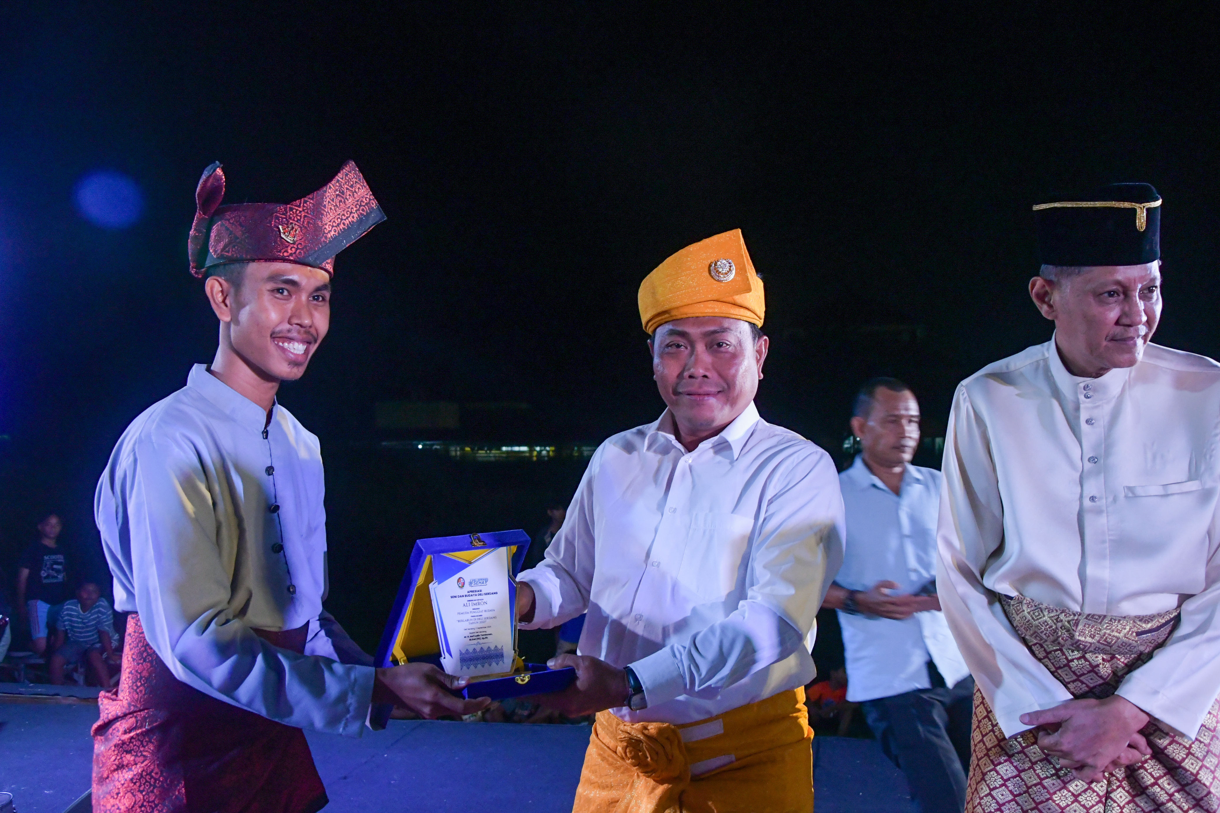 gambar