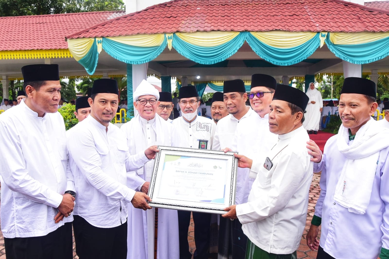 gambar